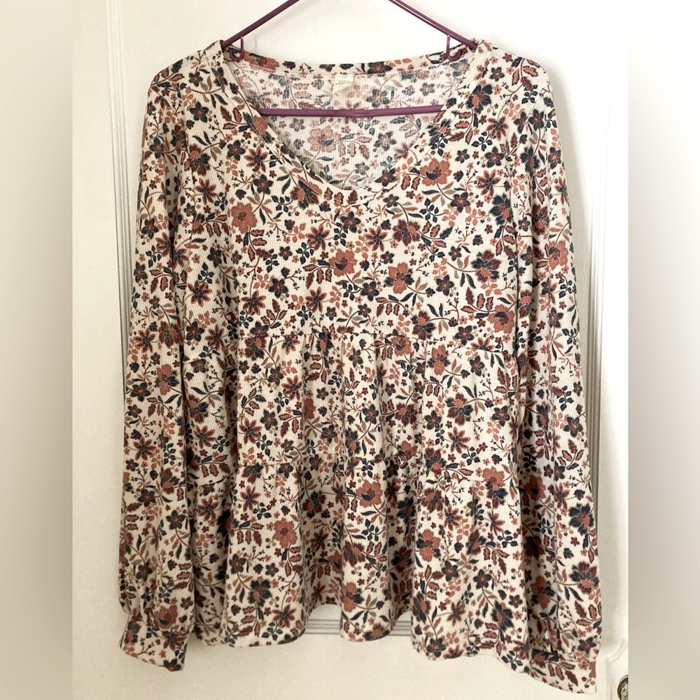 Lazy Sundays | Floral Tiered Waffle Top Size L